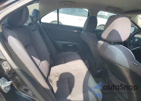 2013 Suzuki Kizashi Se z USA, uszkodzony, nr VIN JS2RE9A39D6100001